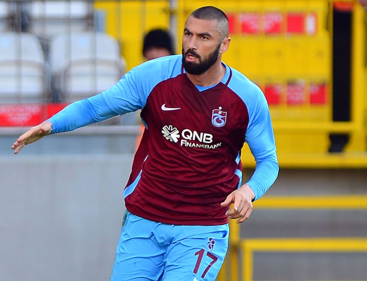 Burak Yılmaz Kaza Yaptı