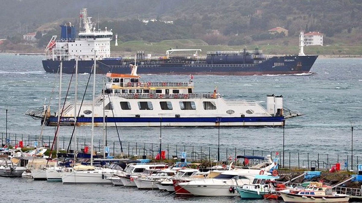Çanakkale Boğazı Gemi Geçişlerine Açıldı
