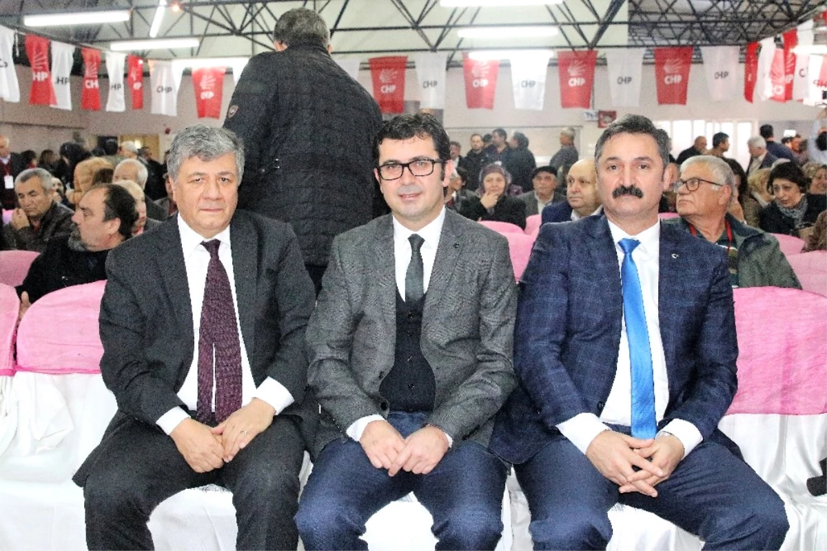 CHP Bergama\'da Yeni Başkan Mehmet Ecevit Canbaz Oldu