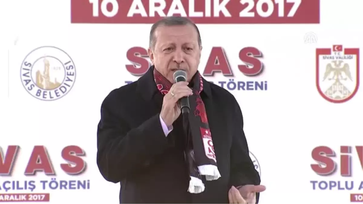 Cumhurbaşkanı Erdoğan: "Kapalı Spor Salonumuzun Adı: Taha Akgül"