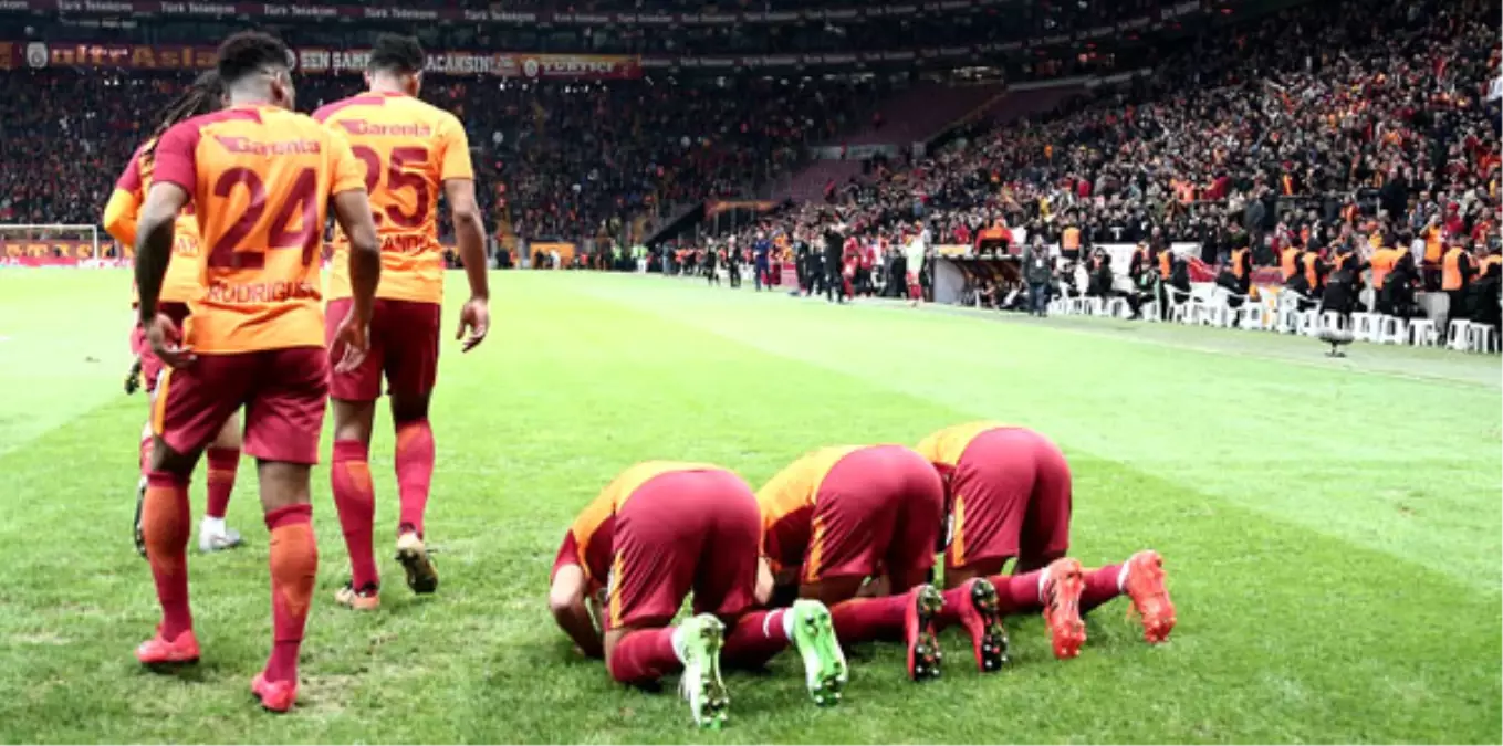 Galatasaraylı Futbolculardan Kudüs Mesajı!