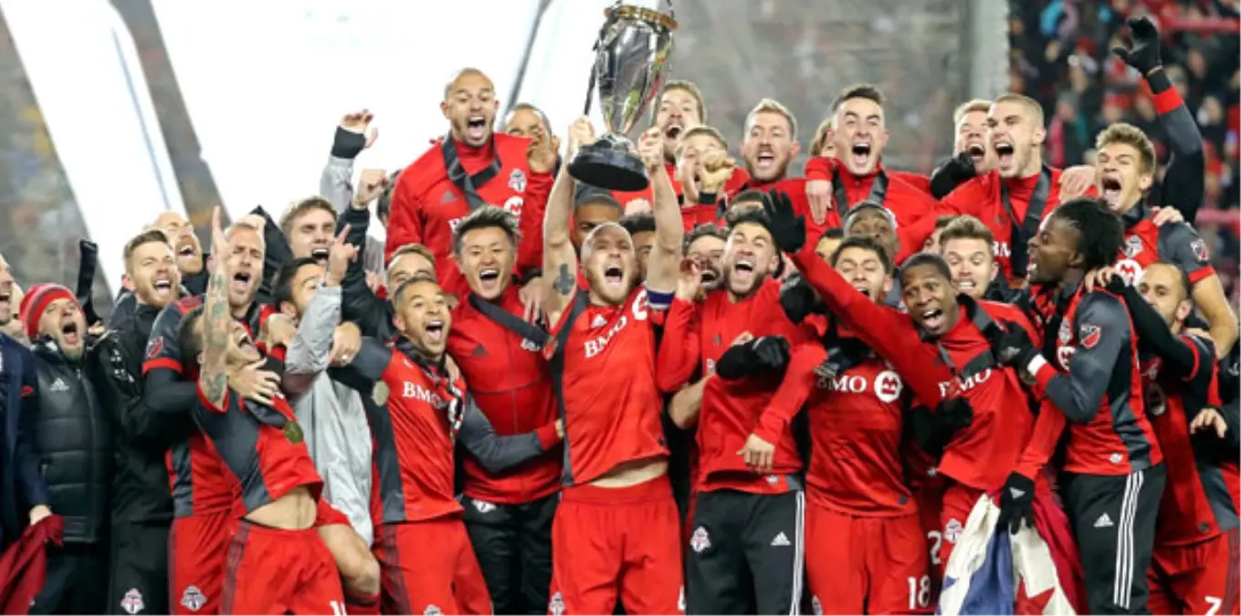 Mls\'de Şampiyon Toronto