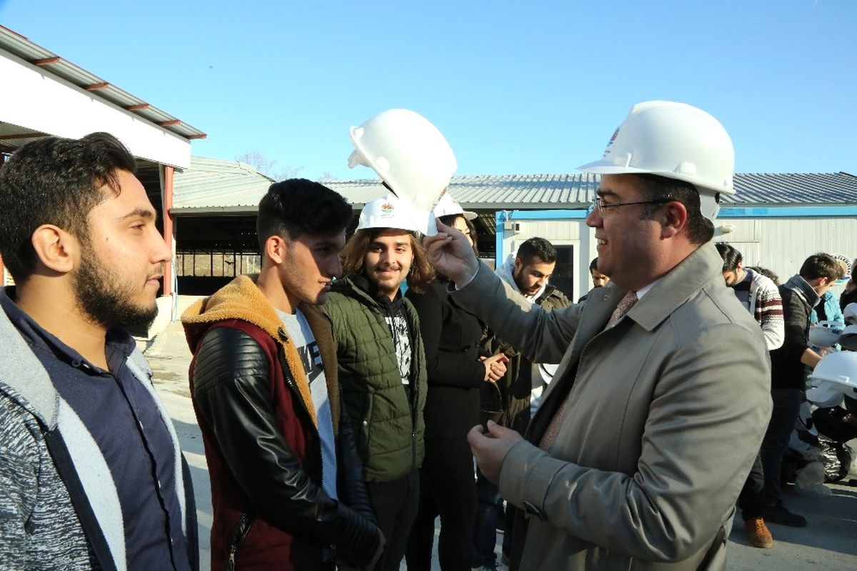 Mühendis Adaylarına İlk Baret Taşçı\'dan