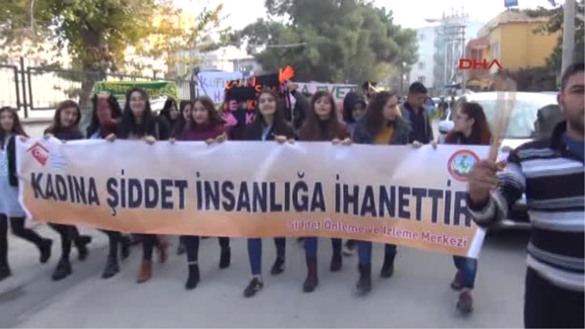 Osmaniye Kadın Taraftarlardan \'şiddete Hayır\' Yürüyüşü