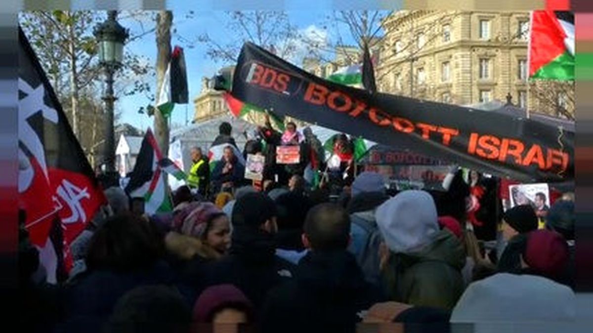 Paris\'te Göstericiler Netanyahu Ziyaretini Protesto Etti