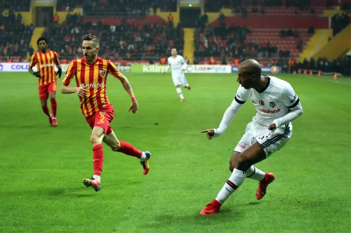 Süper Lig: Kayserispor: 1 - Beşiktaş: 1 (İlk Yarı)