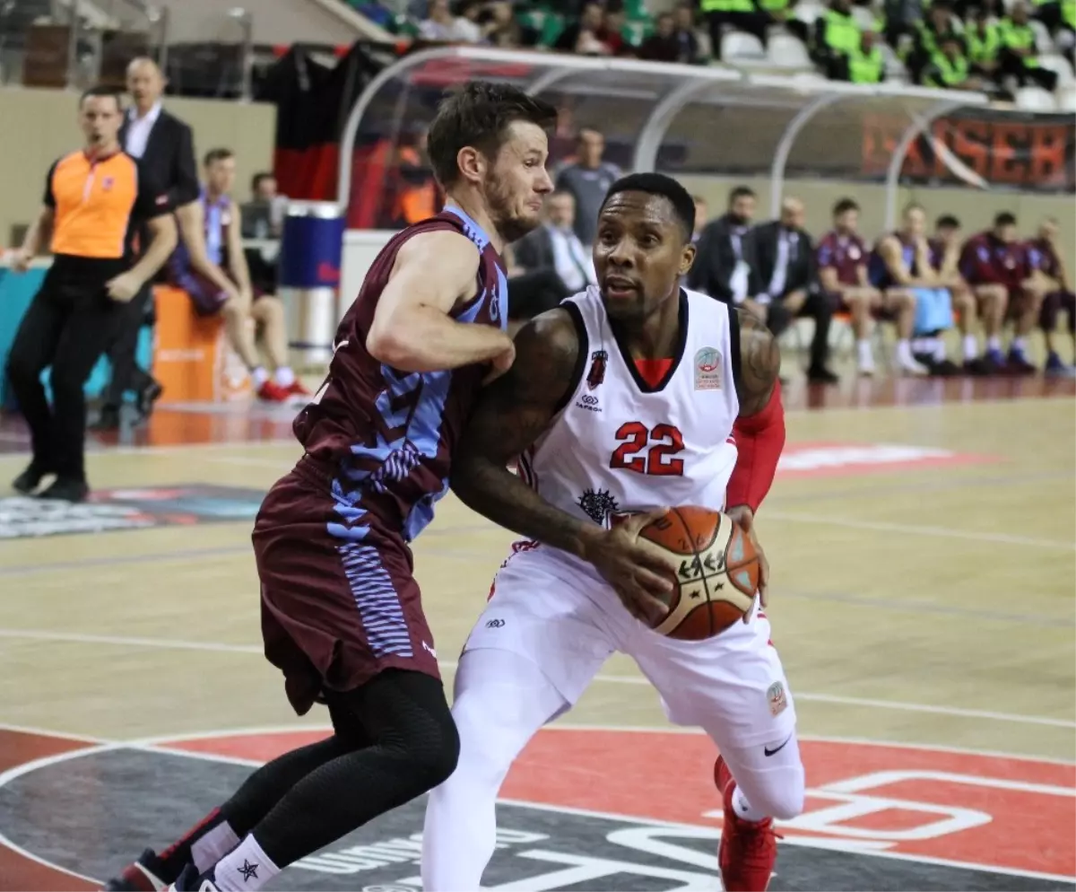 Tahincioğlu Basketbol Süper Ligi: Eskişehir Basket: 90 - Trabzonspor: 72