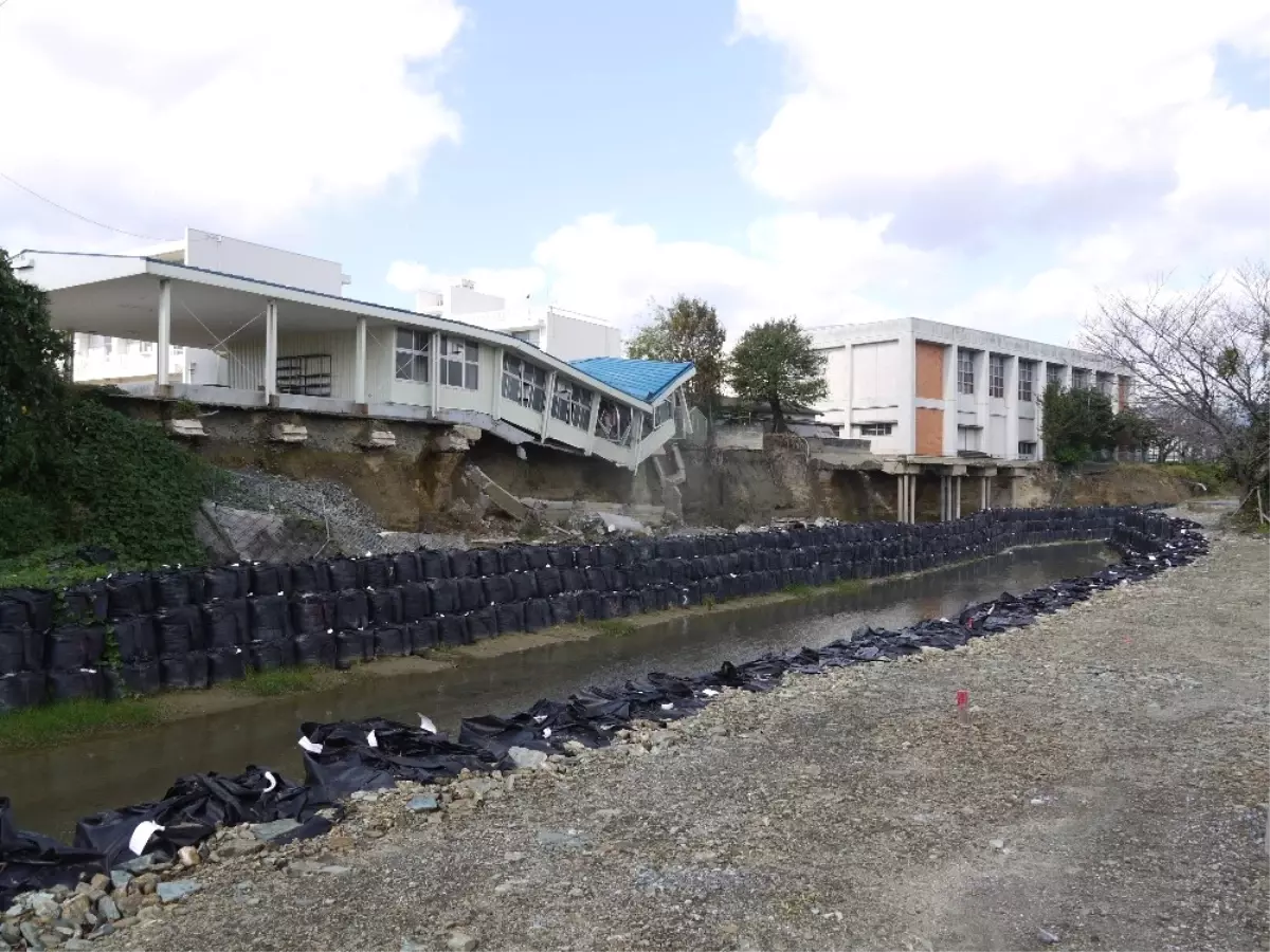 Zonguldaklı İşadamından Depremzedelere Bağış Desteği