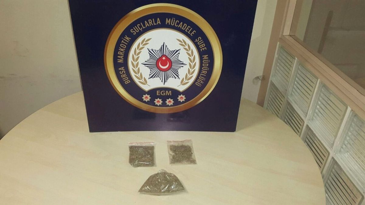 Bursa\'da Uyuşturucu Operasyonu: 11 Gözaltı