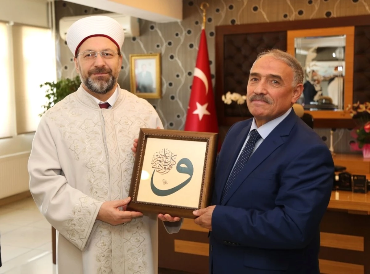 Diyanet İşleri Başkanı Prof. Dr. Erbaş, Niğde Belediye Başkanı Özkan\'ı Ziyaret Etti