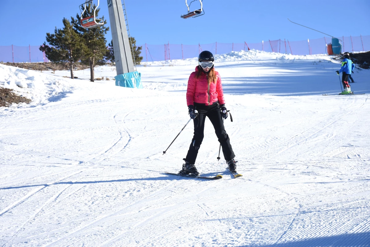 Dolunay Soysert, Kayak Sezonunu Açtı!