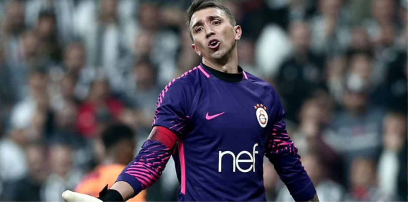 Galatasaray\'da Muslera\'nın Performansı Düşüşte