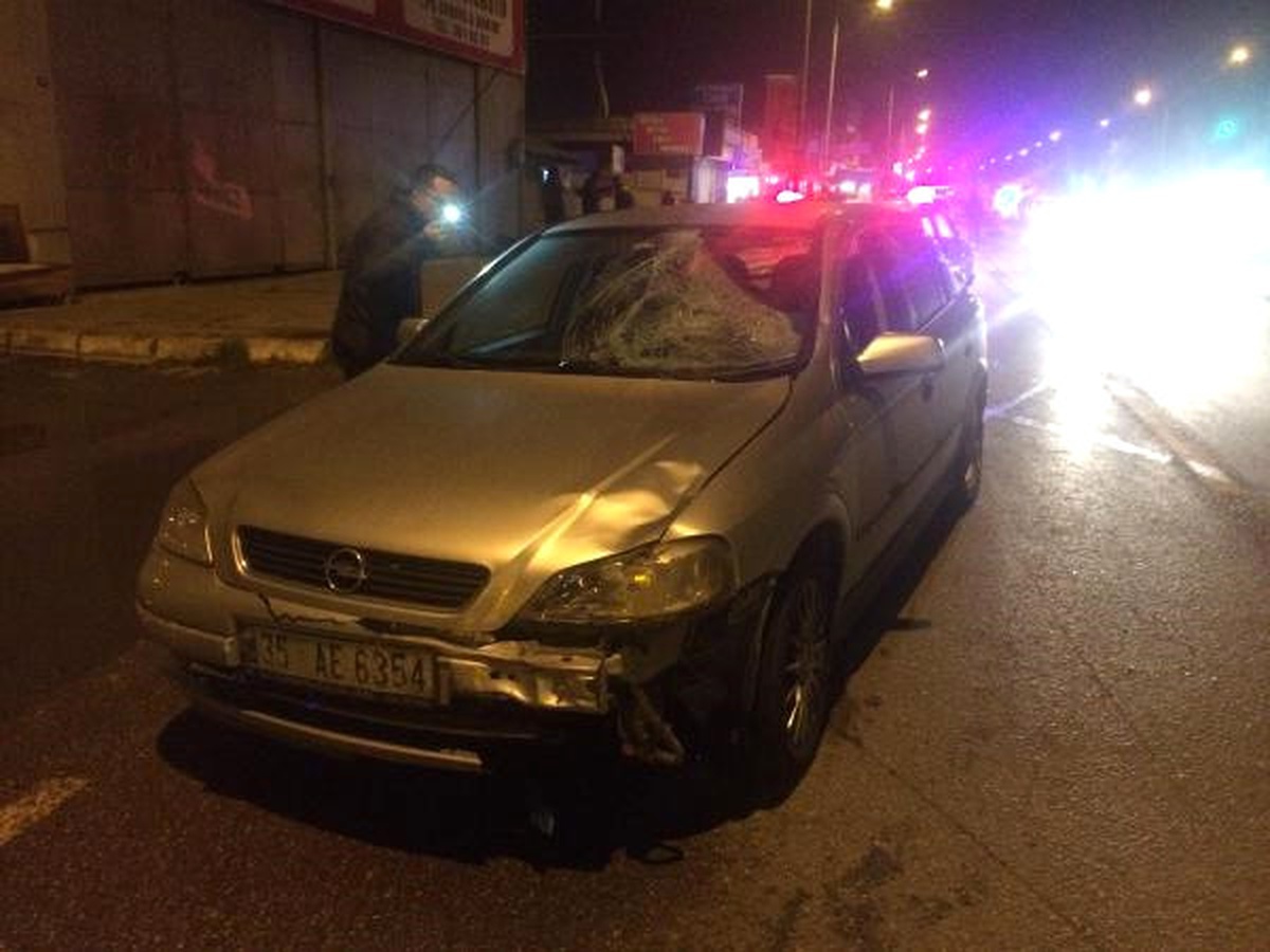 İzmir\'de Otomobilin Çarptığı Kadın Öldü