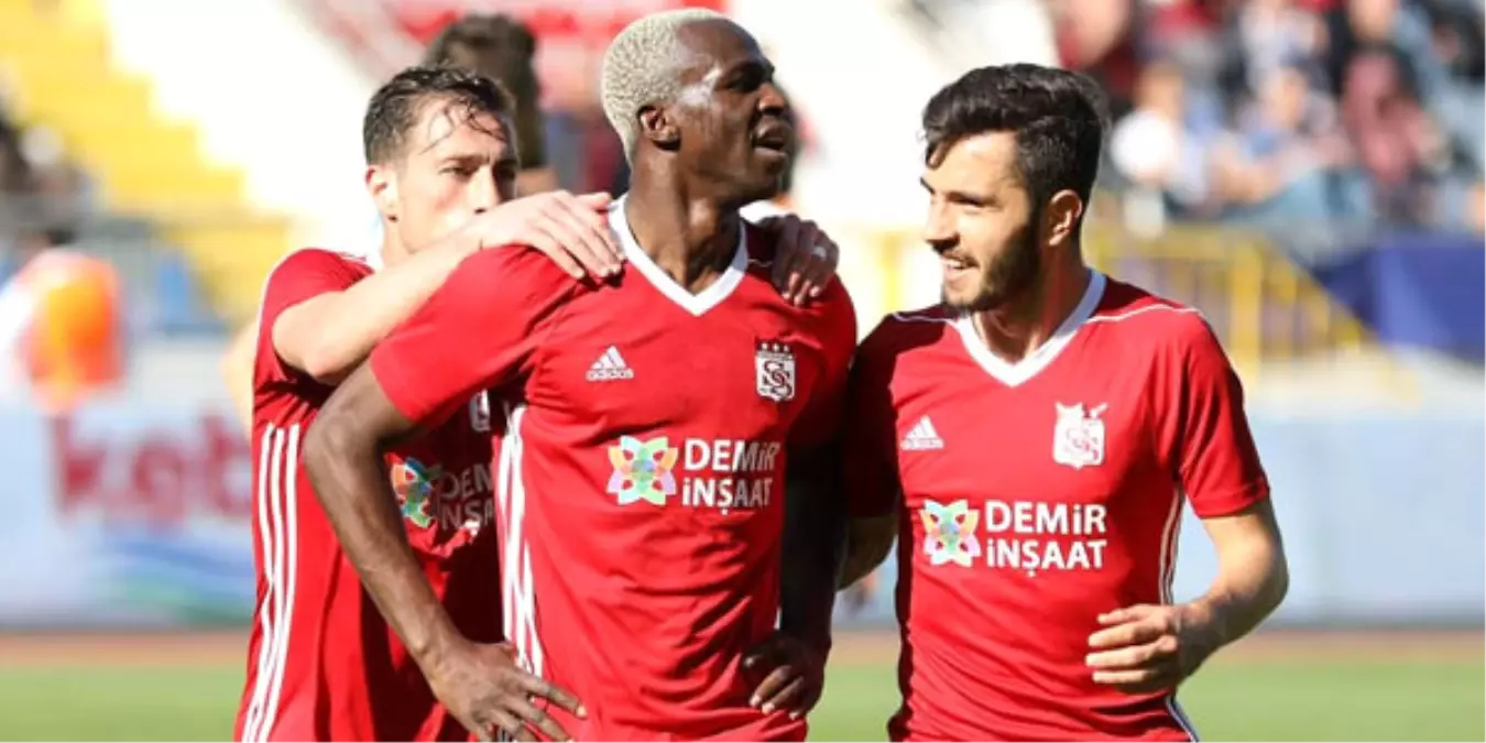 Kone, Kariyerinde İlk Kez Kırmızı Kart Gördü