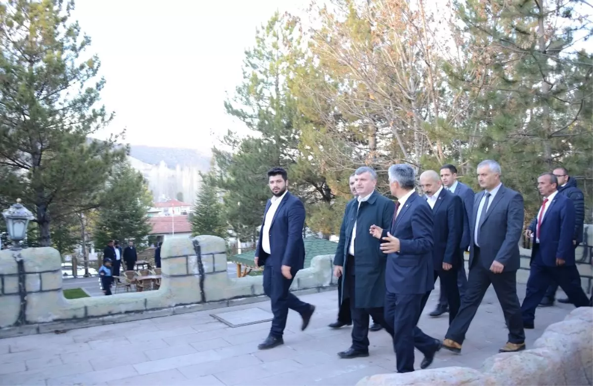 Konya\'da Bir Parka Dünyaca Ünlü Kalp Cerrahi Mustafa Öz\'ün İsmi Verilecek