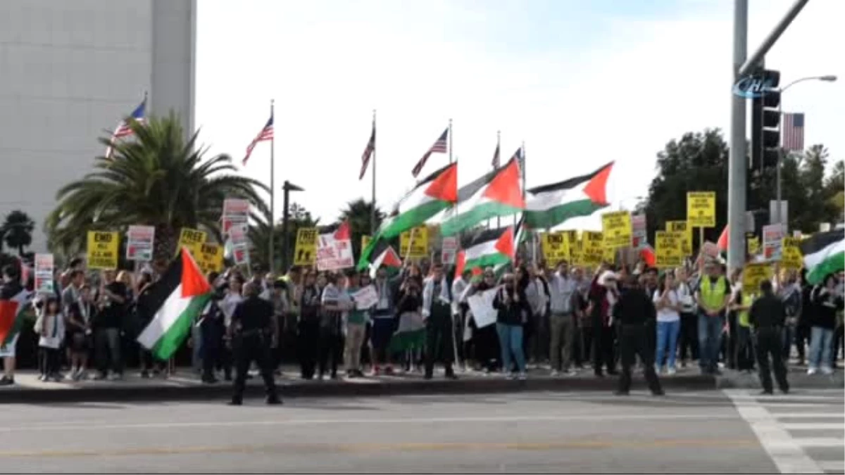 Los Angeles\'da Kudüs Kararı Protesto Edildi