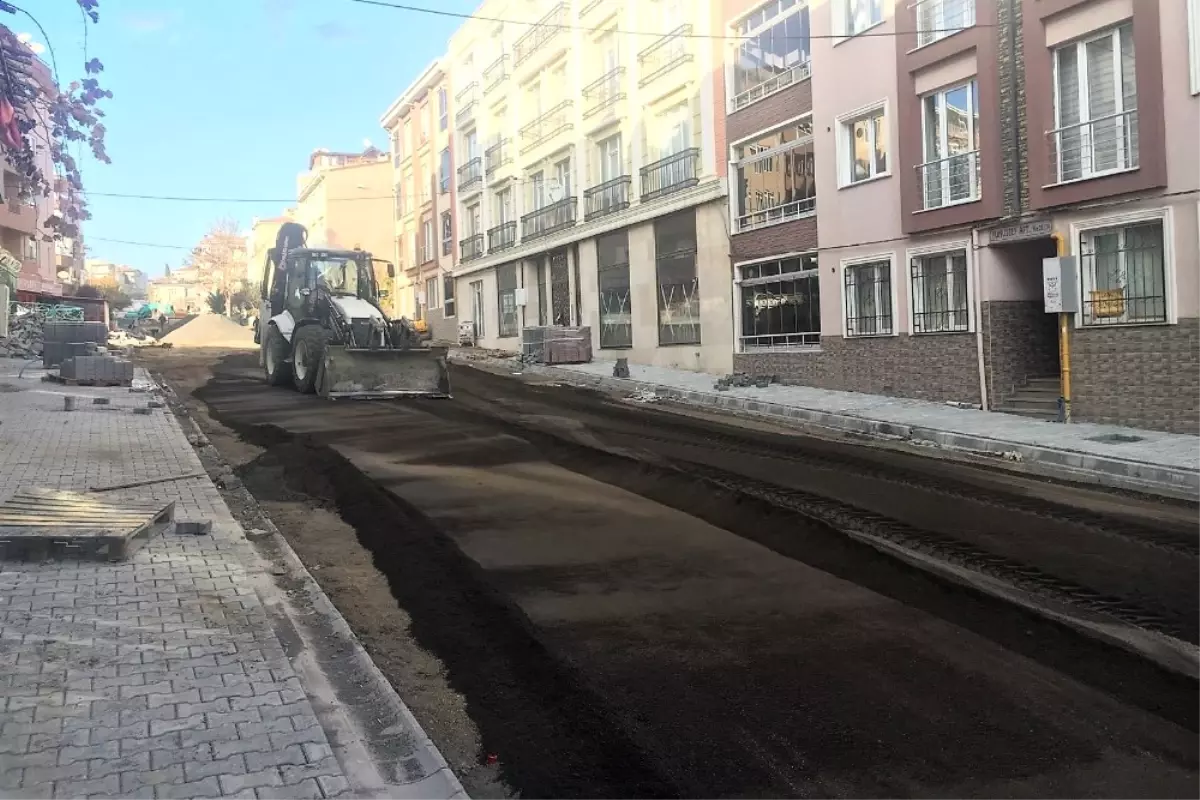 Süleymanpaşa Belediyesi Yol Yapım Harekâtına Devam Ediyor