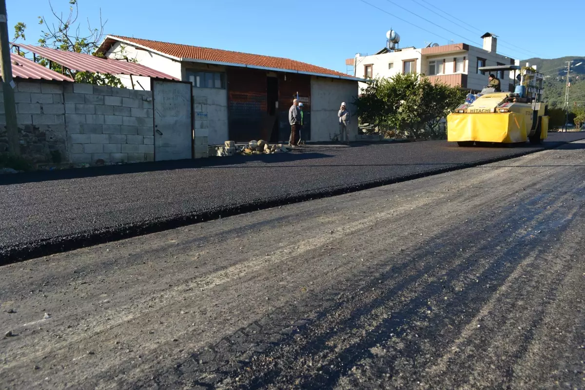 Tomruksuyu Asfalt Yollarına Kavuşuyor