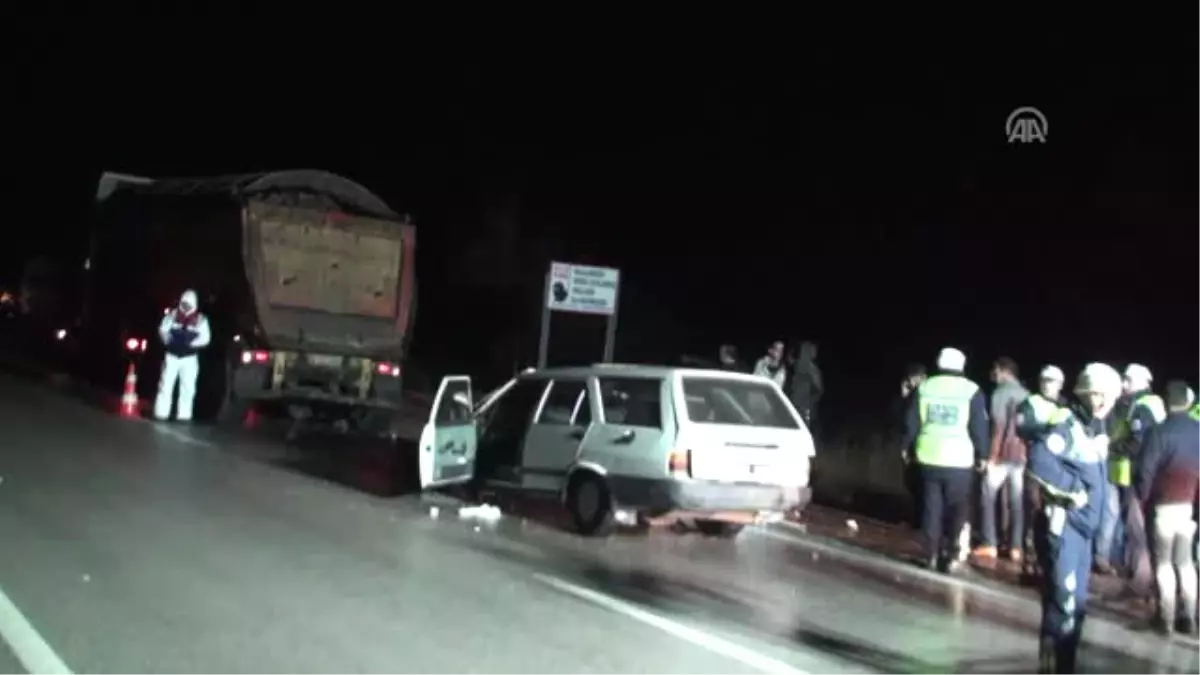 Trafik Kazası: 2 Ölü, 1 Yaralı