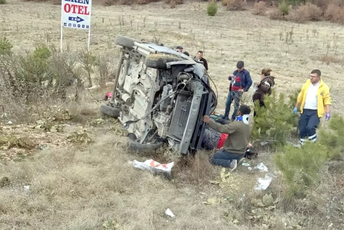 Uşak\'ta Trafik Kazası; 6 Yaralı