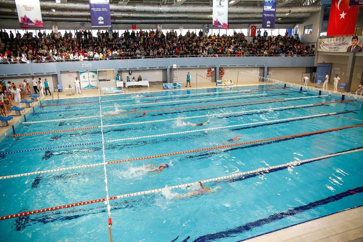 Yüzme Sporunun Geleceği Alleben\'de Kulaç Attı