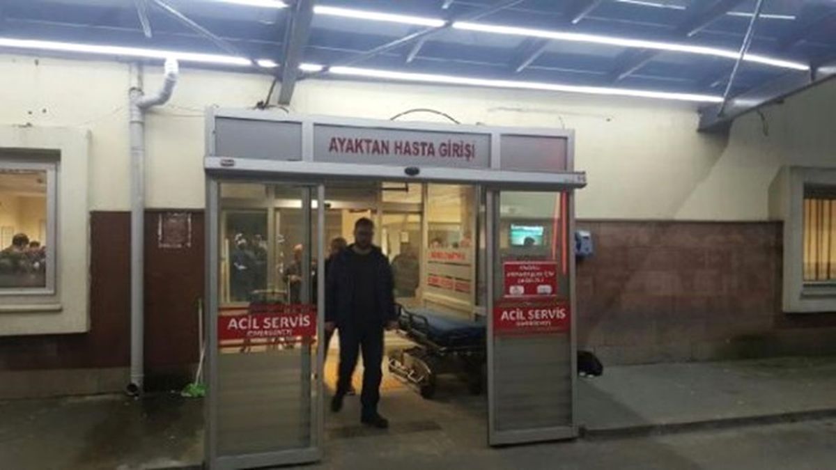 46 Öğrenci Zehirlenme Şüphesiyle Hastaneye Kaldırıldı