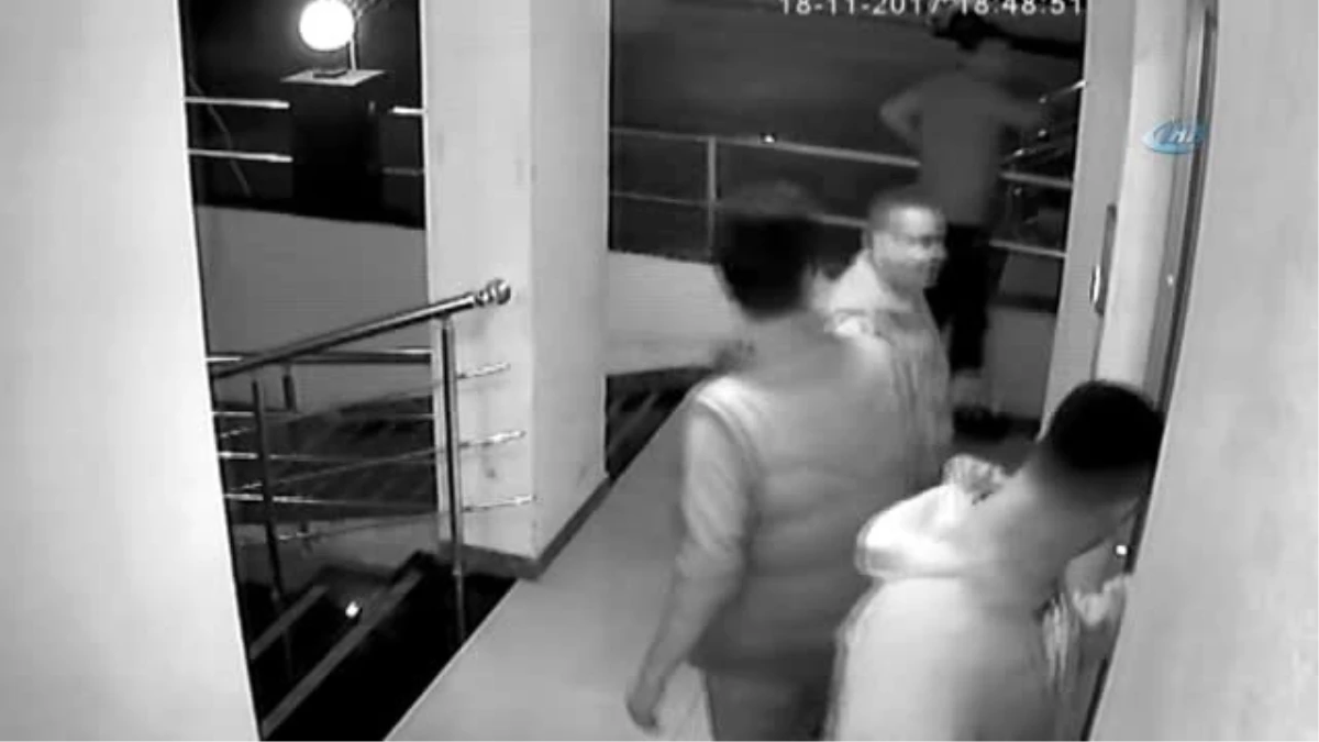 Bar Sahibi Kadını Öldürüp, Güvenlik Kamerası Aradılar