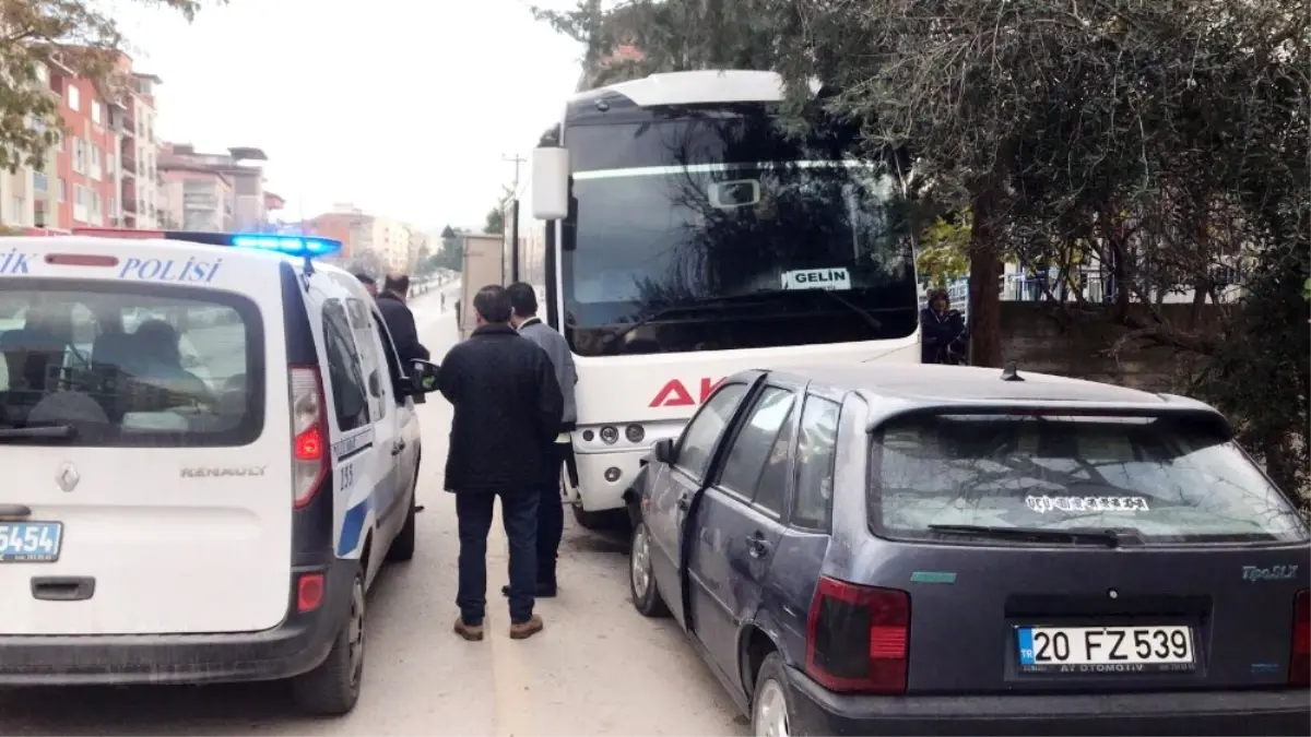 Direksiyon Başında Kalp Krizi Geçiren Şoför, Ters Yöne Girdi