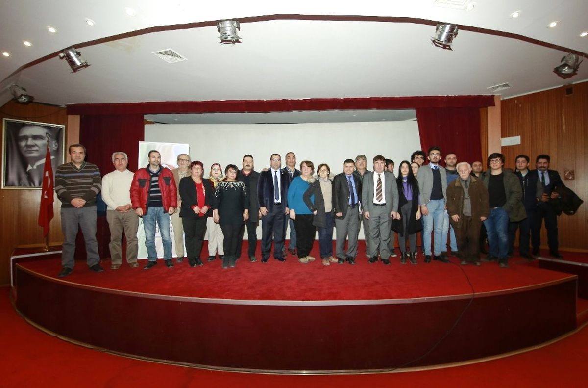 Eskişehir Azerbaycanlılar Derneği\'nde "21 Azer ve Güney Azerbaycan\'ın Bugünü" Konferansı