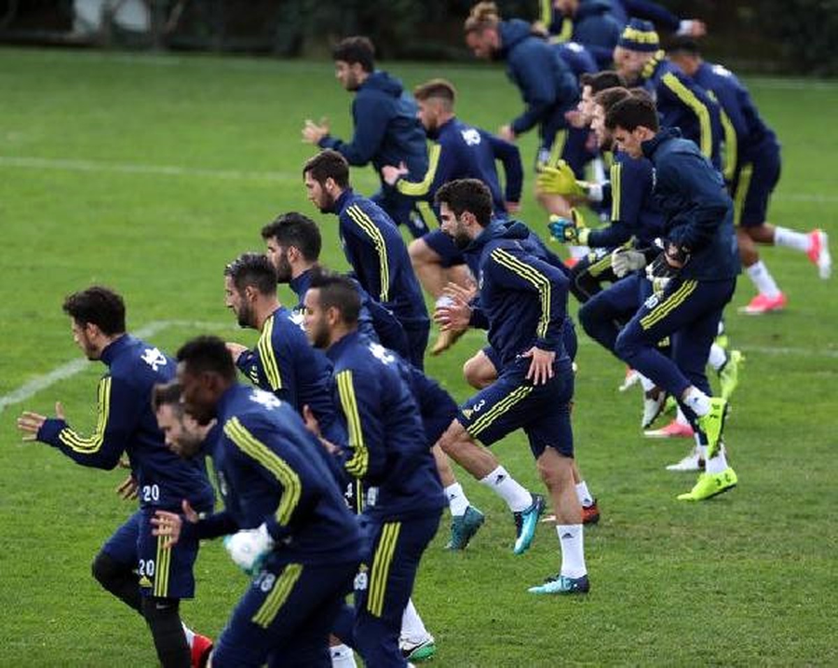 Fenerbahçe, Adana Demirspor Maçının Hazırlıklarını Tamamladı