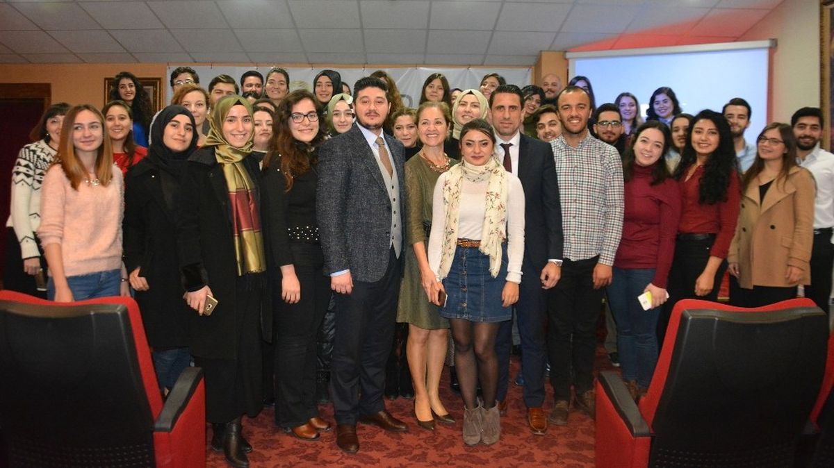 Gençler Magiad ile Manisa\'yı Puanladı