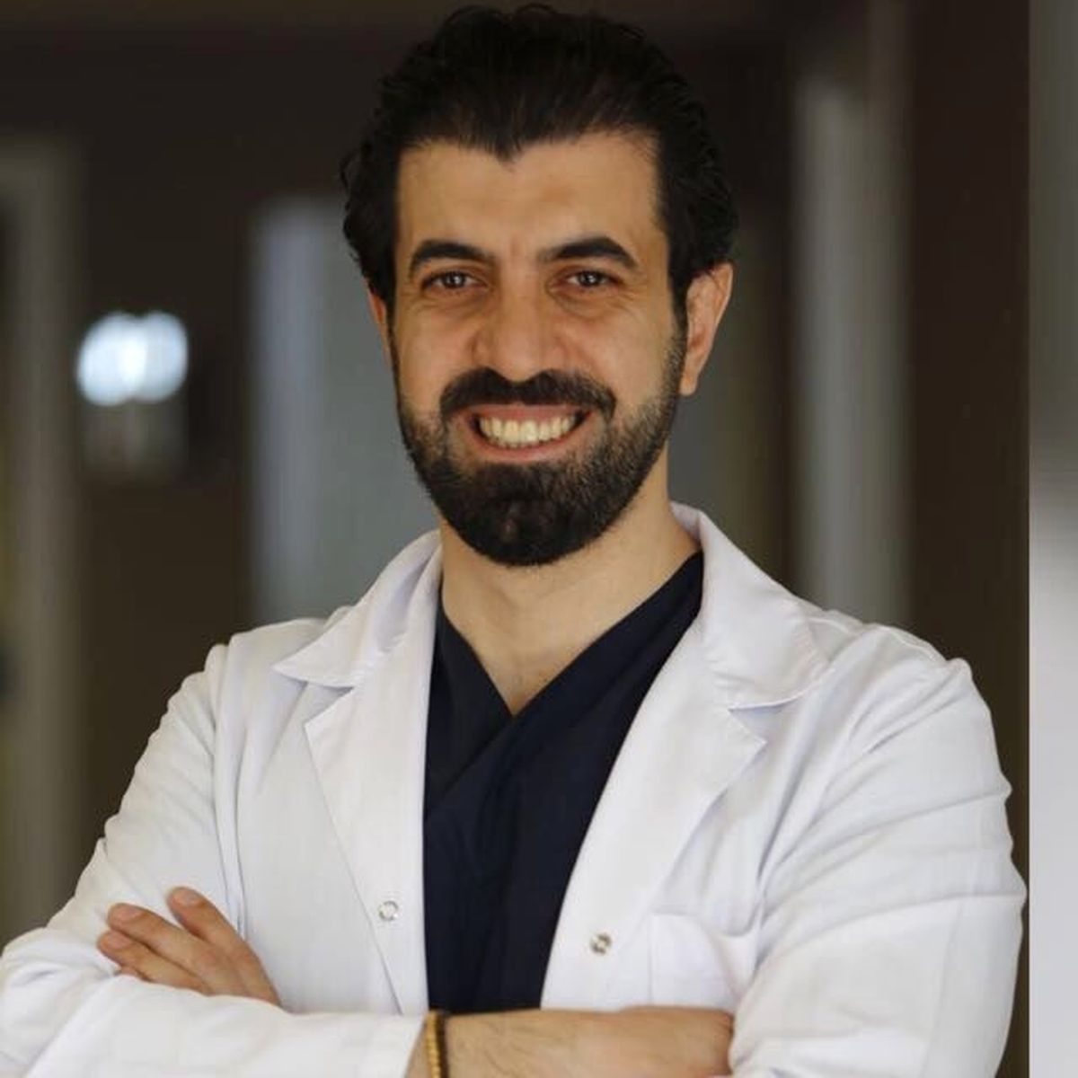 Göz Altı Torbaları Yaşlı Gösteriyor