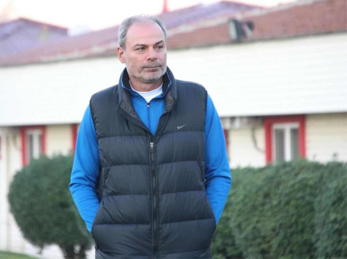 İpekoğlu: "İstifa Edip Gitmemiz Samsunspor\'a Ciddi Sıkıntılar Doğurur"