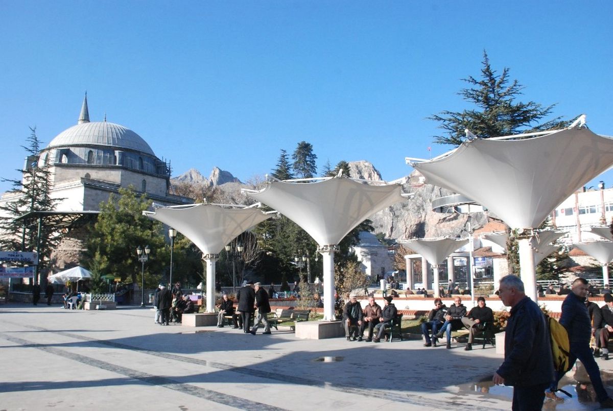 Kış Güneşinin Tadını Çıkardılar