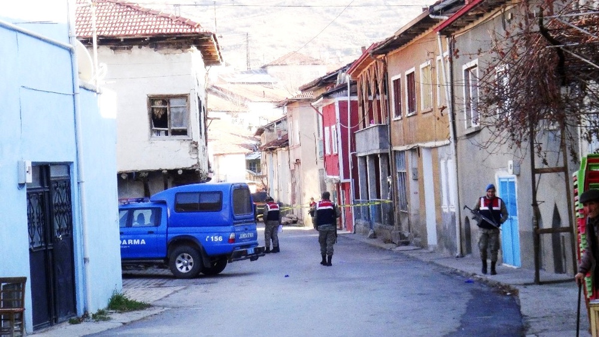 Komşuların Kavgasında Kan Aktı: 1 Ölü, 1 Yaralı