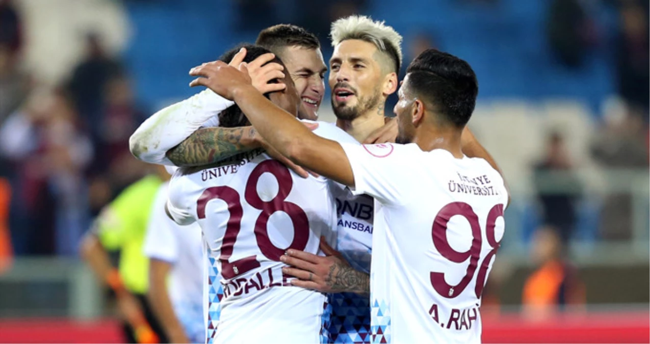 Onur Kıvrak\'ın Yokluğunda Trabzonspor\'un Kaptanı Jose Sosa