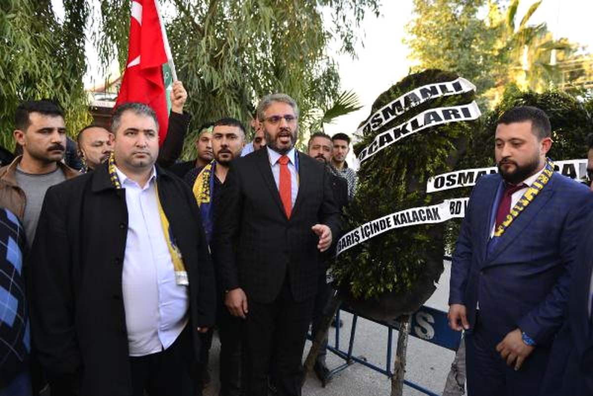 Osmanlı Ocakları\'ndan İncirlik Üssü Önünde \'Kudüs\' Protestosu