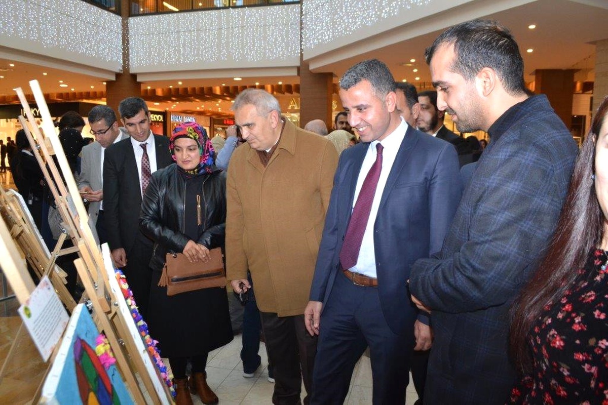Otizimli Çocuklara Farkındalık Sergisi