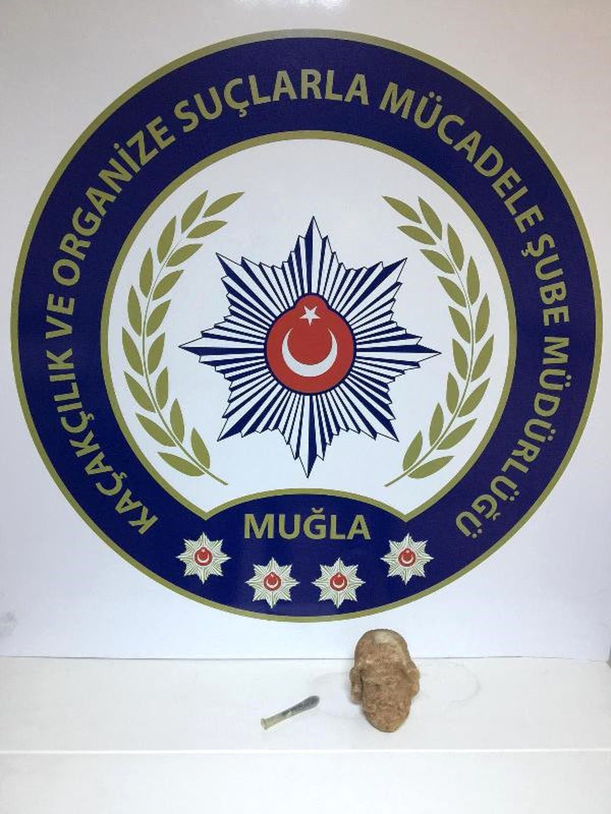 Otomobilde, Roma Dönemi Heykel Başı Ele Geçirildi