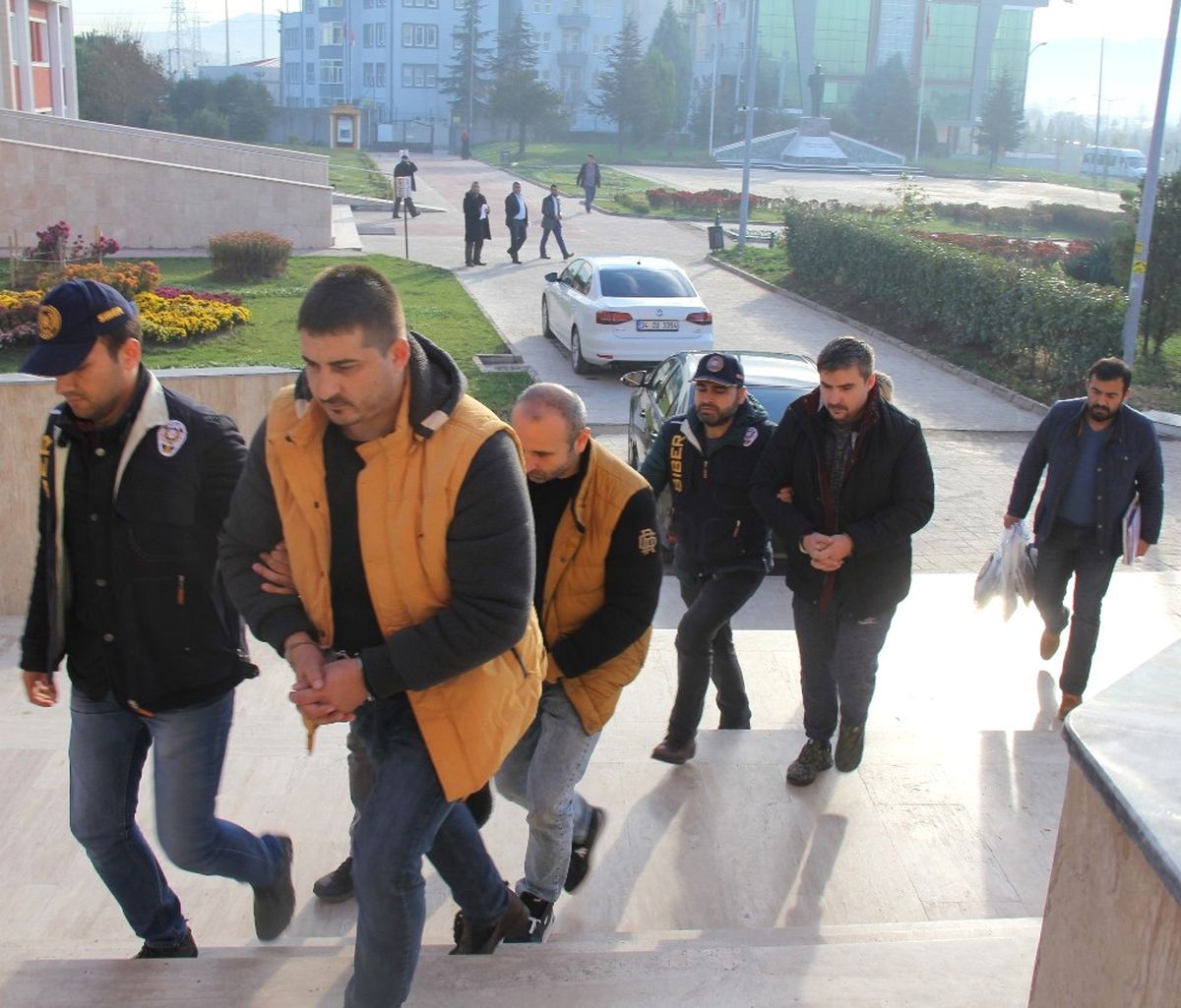 Romanyalı Atm Fareleri Tutuklandı