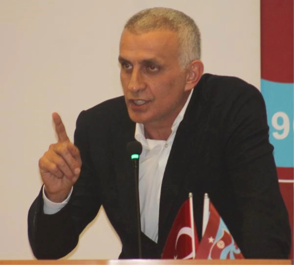 Trabzonspor\'un Eski Başkanı Hacıosmanoğlu Hastaneye Kaldırıldı