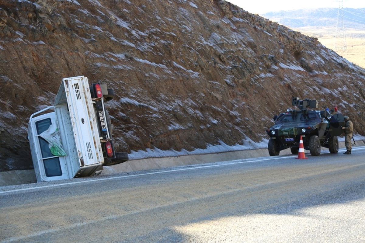 Tunceli\'de Trafik Kazası: 5 Yaralı