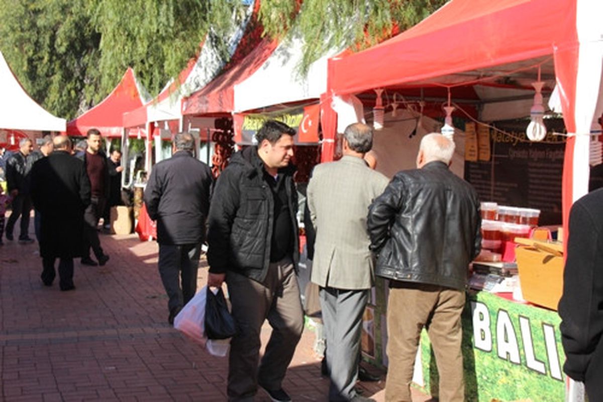 "Yöresel Ürünler Fuarı" Samandağlılara Kapılarını Açtı