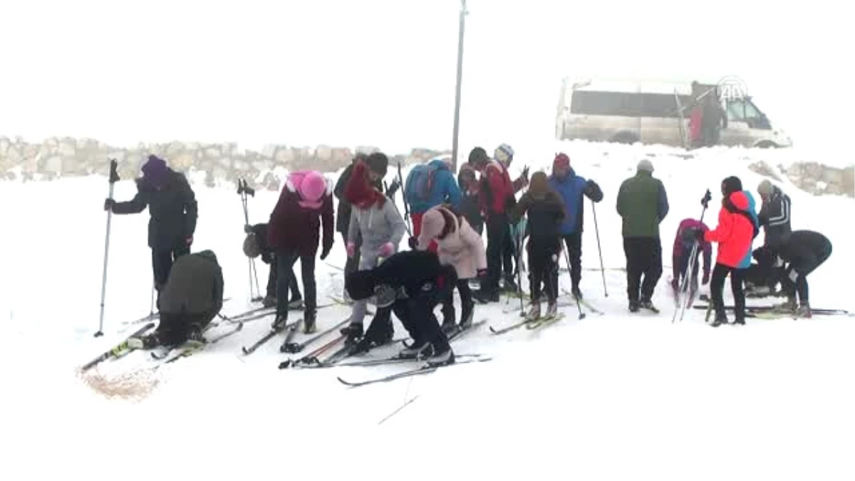 Yüksekovalı Kayakçılar Yarışlara İddialı Hazırlanıyor