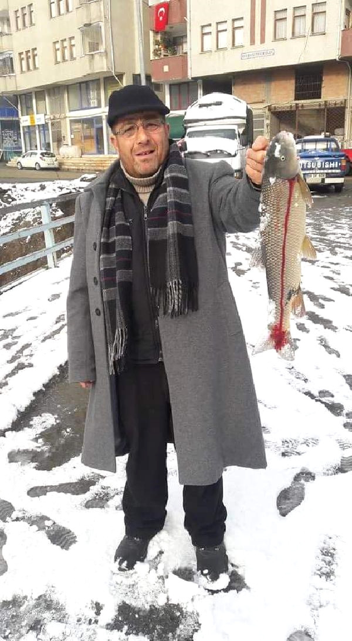 Amatör Balıkçının Oltasına 40 Kiloluk Yayın Balığı Takıldı