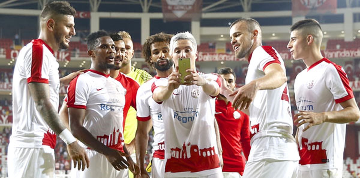 Antalyaspor\'da Nasri ve Menez\'e Şok