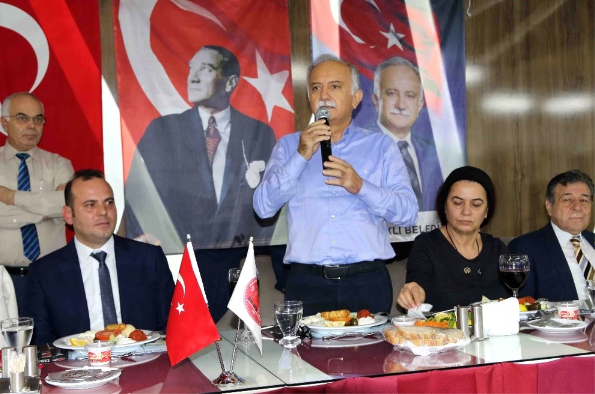 Başkan Karabağ, İzmir\'de Yaşayan Balıkesirlilerle Buluştu