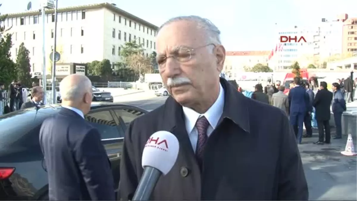 Ekmeleddin İhsanoğlu\'ndan Kudüs Zirvesi Değerlendirmesi