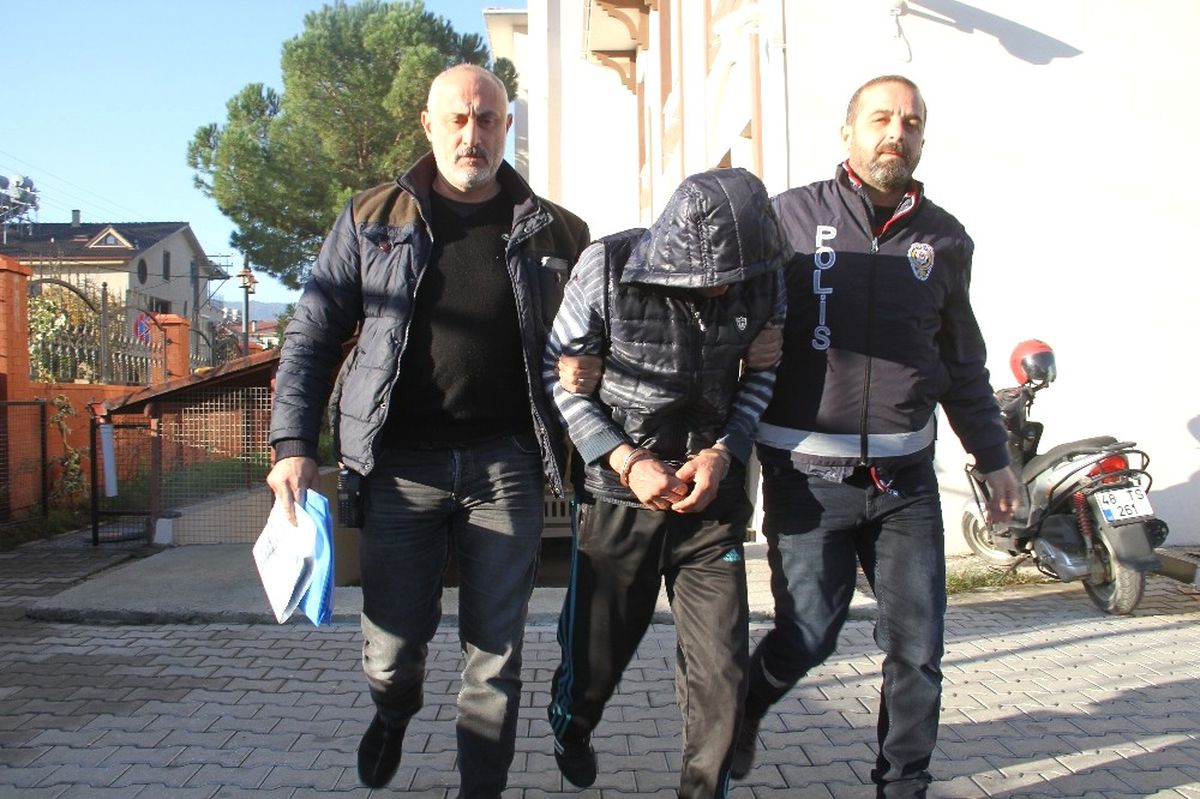 Eli Bıçaklı Gaspçı Tutuklandı