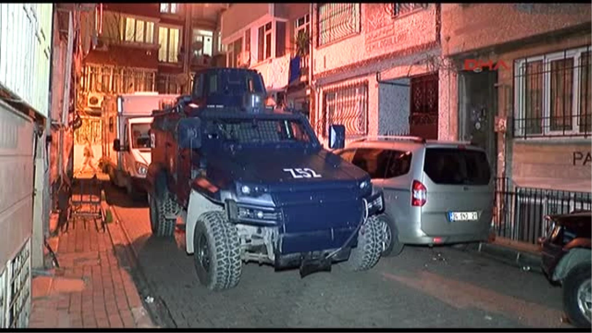 Fatih\'te Patlayıcı Yüklü Minibüs Olayıyla İlgili 1 Kişi Daha Gözaltına Alındı